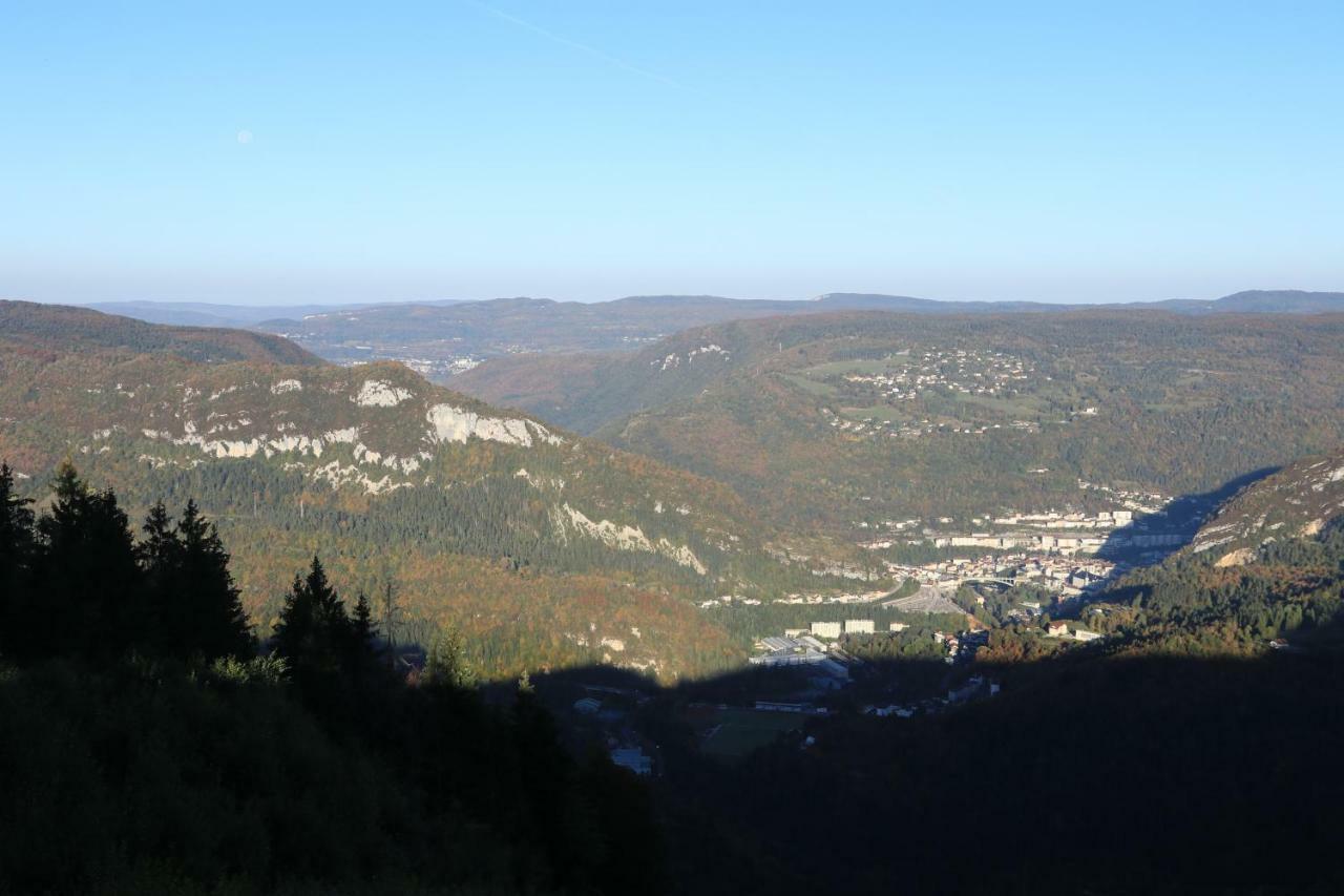 Au Coeur Du Lapidaire Septmoncel-Les-Molunes Luaran gambar